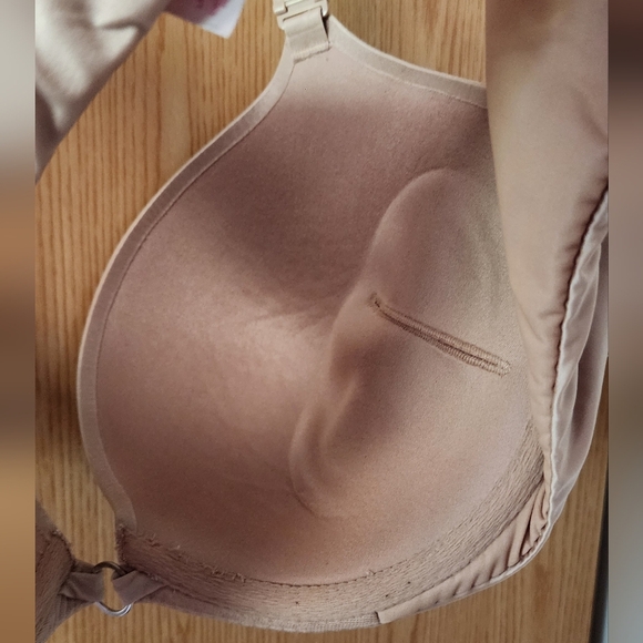 Victoria's Secret Tan T-Shirt Bra with Seamless Molded Cups - Picture 4 of 6
